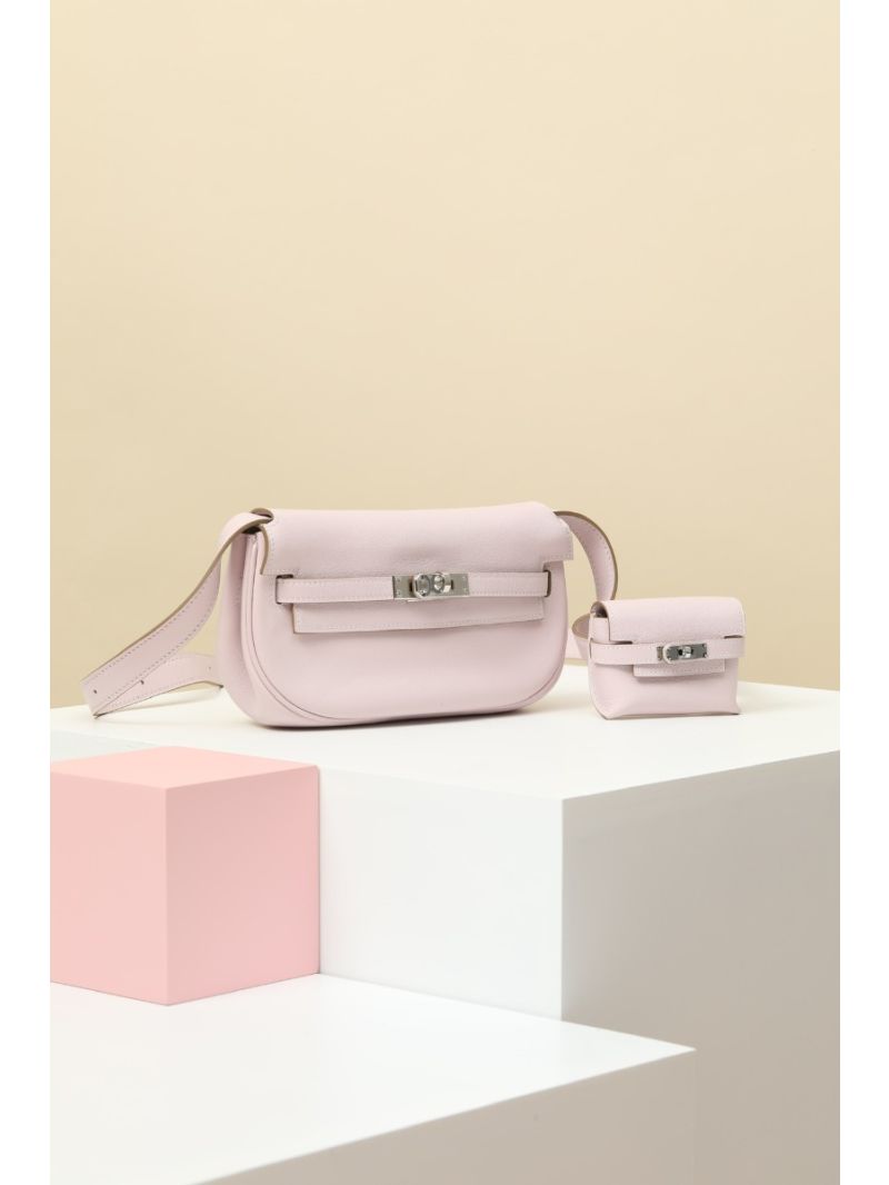 Hermes Kelly Moove shoulder bag in 09 Mauve Pale Swift leather