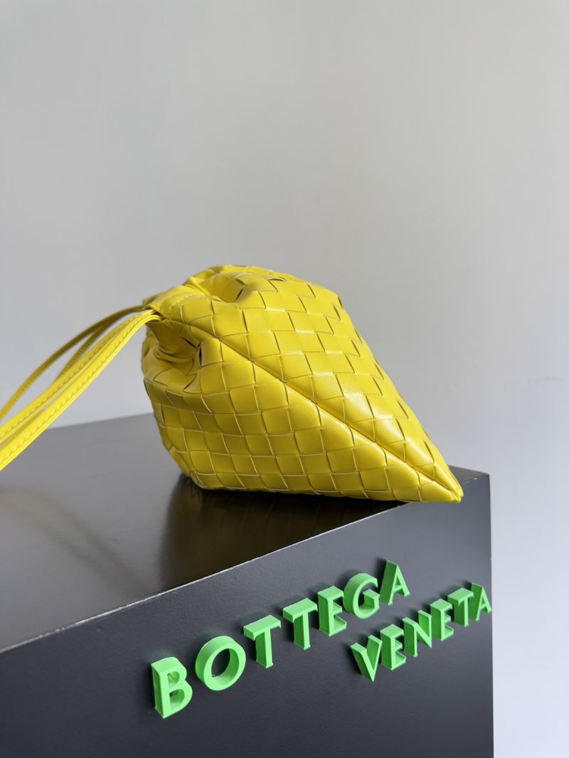 Bottega Veneta Medium Intrecciato Leather Dustbag in Calfskin Yellow 796728V3IV1