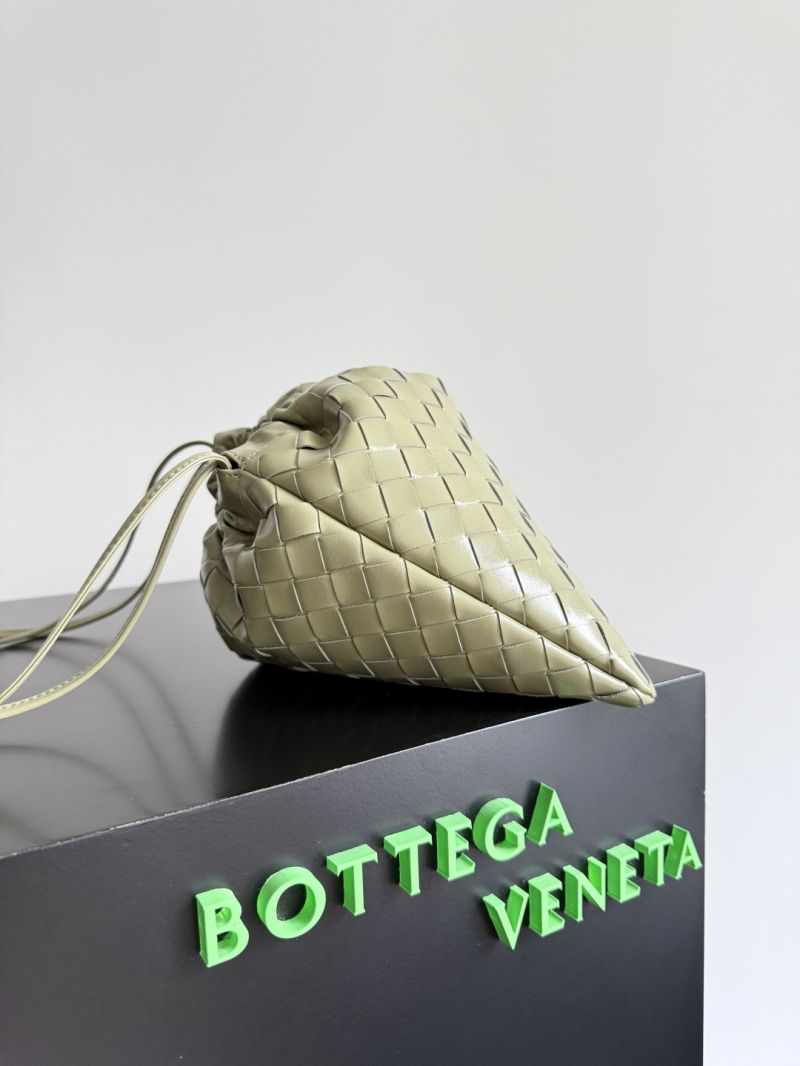Bottega Veneta Medium Intrecciato Dustbag in Calfskin Leather OliveGreen 796728V3IV13228