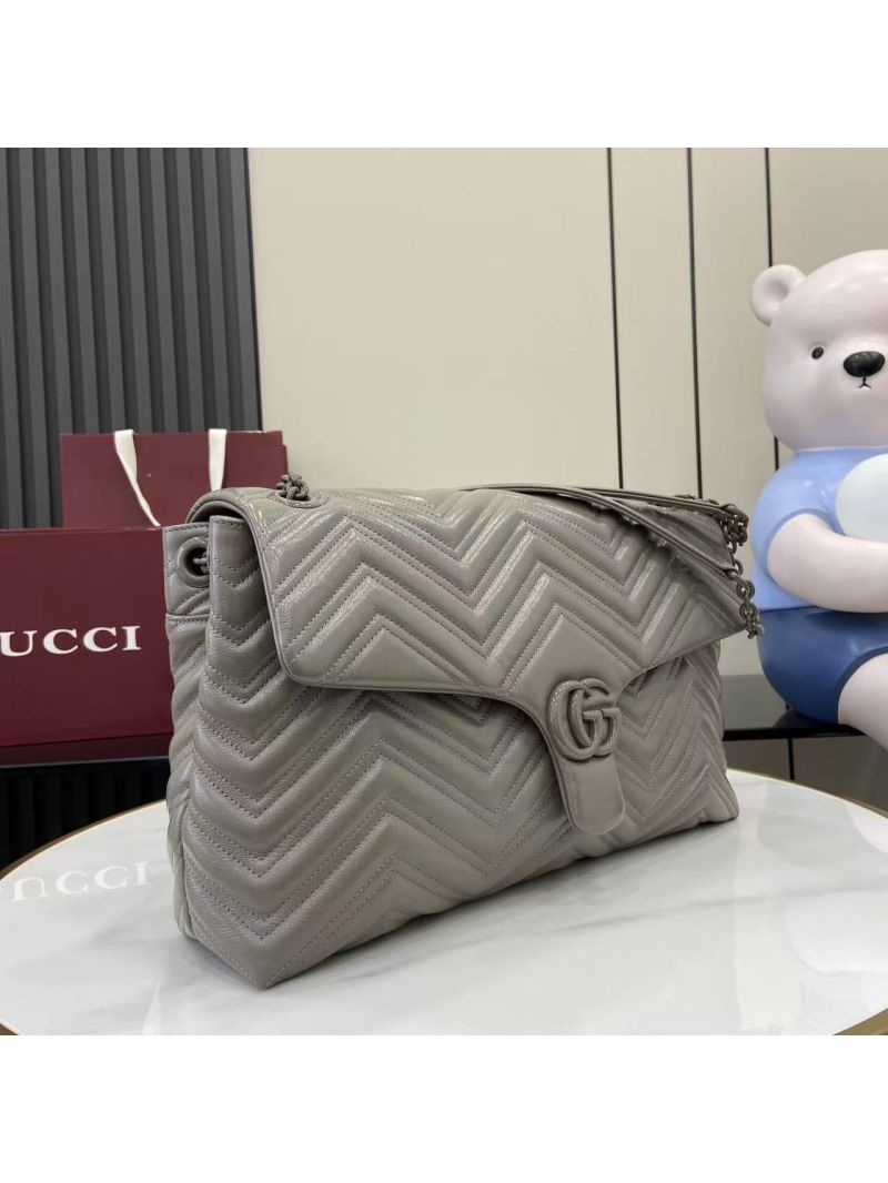 Gucci GG Marmont Large Shoulder Bag in Matelassé Chevron Leather Dusty Grey 850659