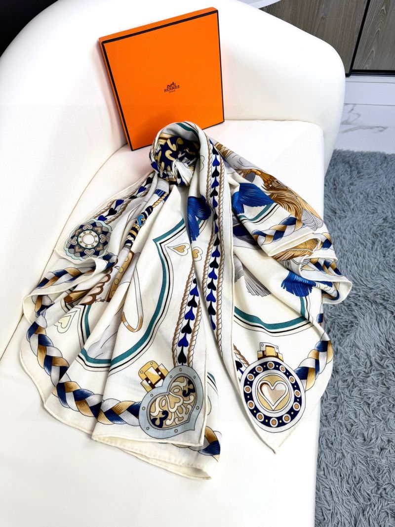 Hermes Dual-Side Velvet Cashmere Scarf 135cm White