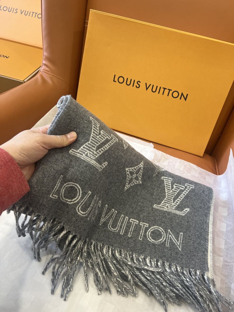 Louis Vuitton Shadow Scarf: Wool-Cashmere Blend with Monogram Clover, Luxe & Cozy