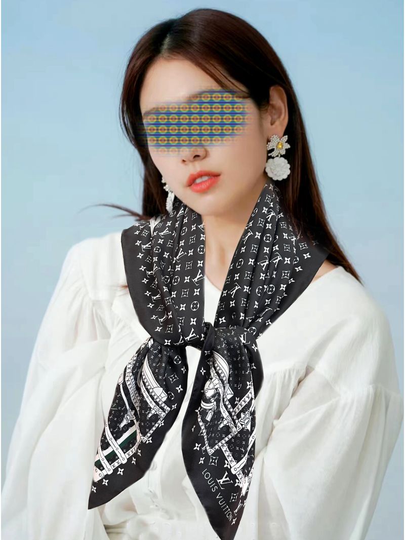 Louis Vuitton Black Cashmere Scarf - Iconic Monogram, Ultra-Soft & Luxe
