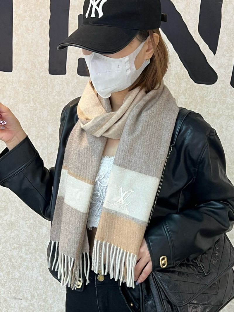 Louis Vuitton 18姆米真丝方巾 | LV x TM Superflat 艺术印花 | 奢华触感