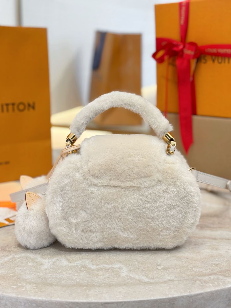 Louis Vuitton Capusnow BB in Shearling Cream M26324
