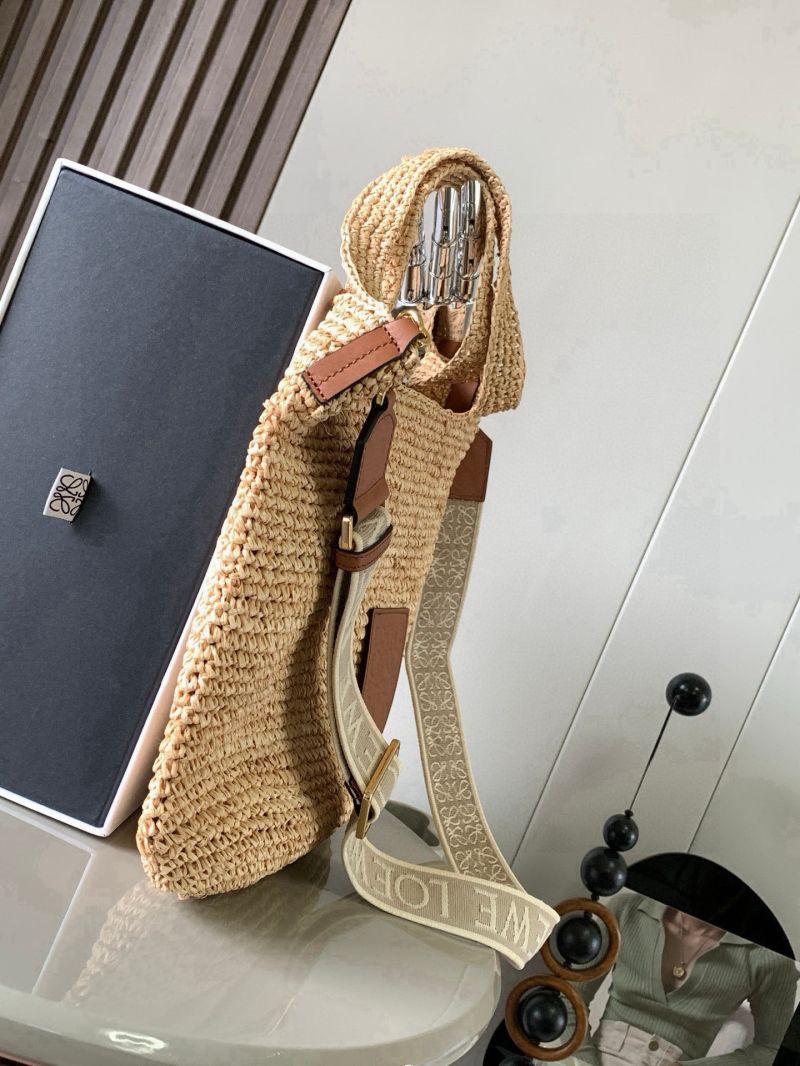 Loewe Small Standard Tote in Raffia and Calfskin Natural/Tan A563S30X05