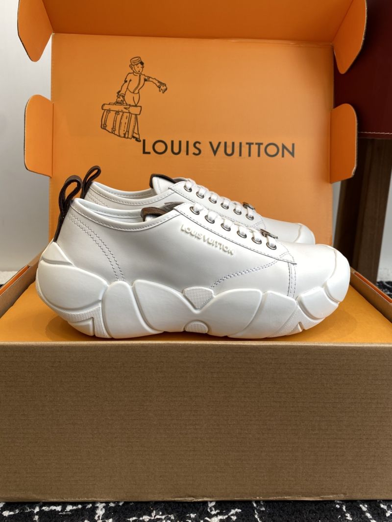 Louis Vuitton LV Bubble Sneaker 1AISJS Lambskin White
