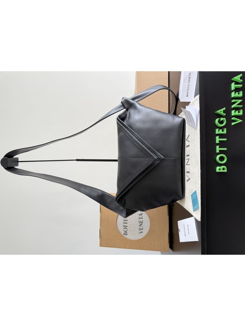 Bottega Veneta BV Small Sawyer in silky calf leather 815807V Black