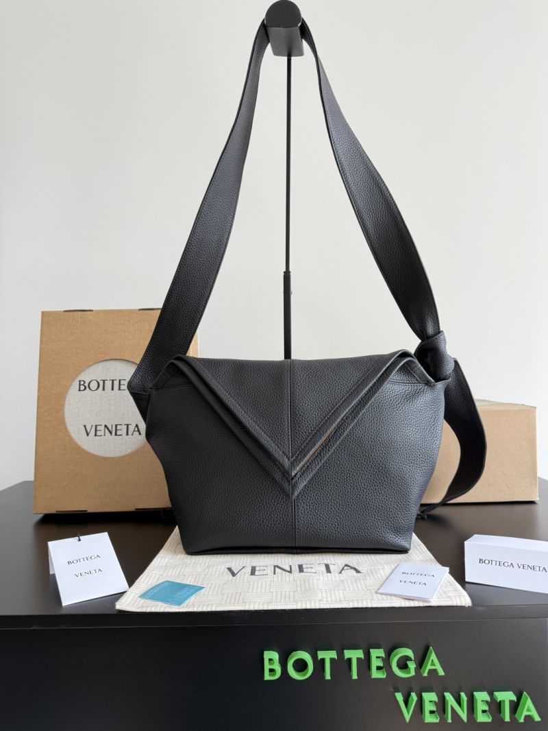 Bottega Veneta BV Small Sawyer in Grained calf leather 815807V Black