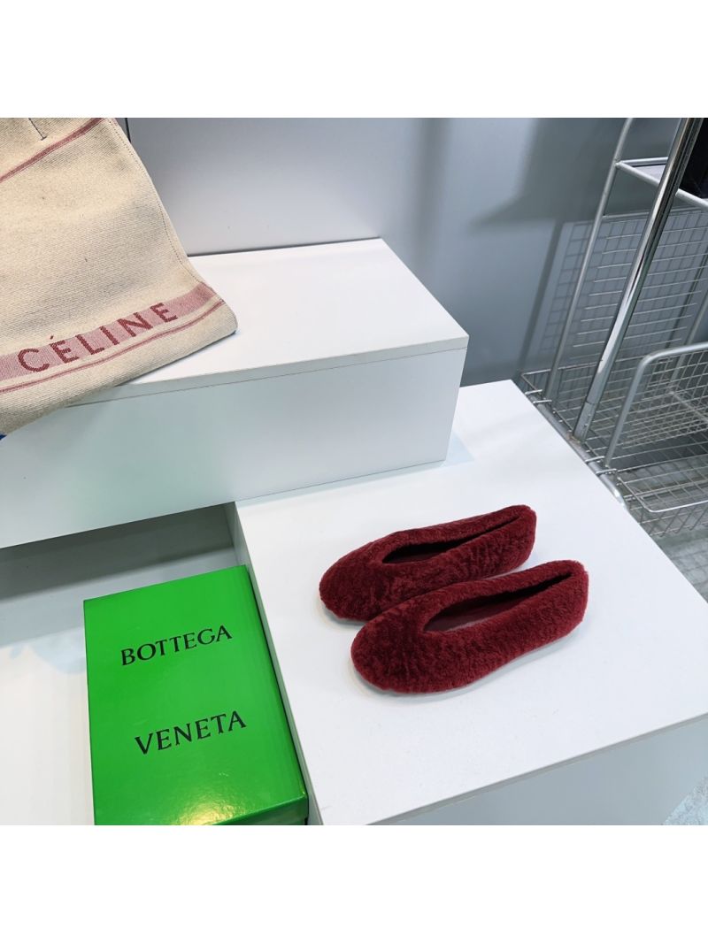Bottega Veneta BV Rosa Ballerina in Merino Shearling 843963 Red