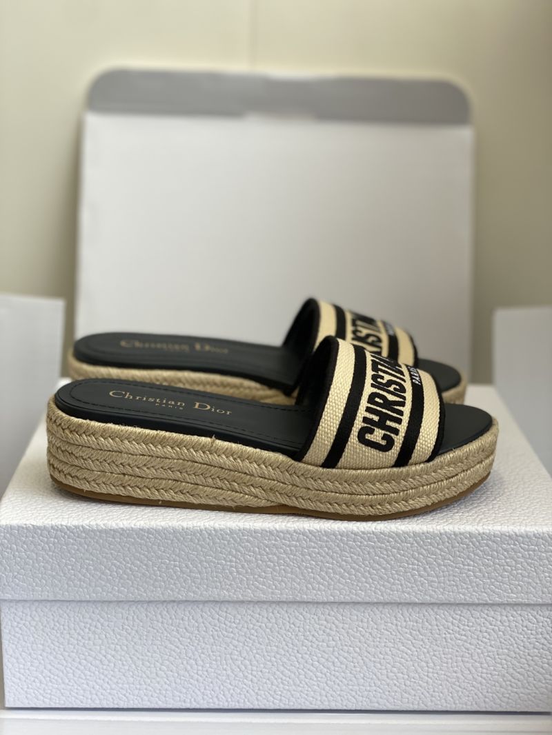 DIOR DWAY PLATFORM SLIDE NATURAL RAFFIA AND DEEP BLUE EMBROIDERED COTTON KCO397E