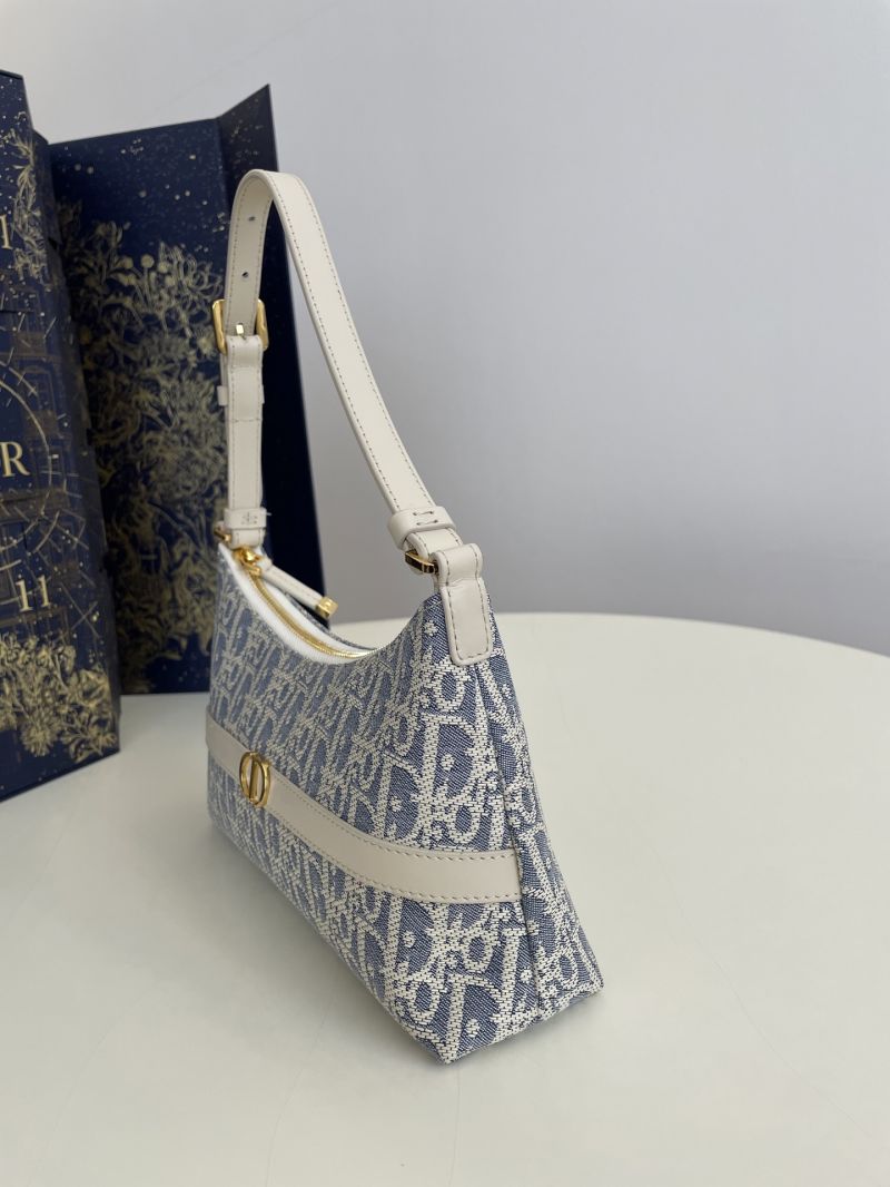 DIOR 30 MONTAIGNE CIGALE MINI BAG DIOR OBLIQUE RAFFIA EFFECT CHAMBRAY AND SMOOTH CALFSKIN S2381U