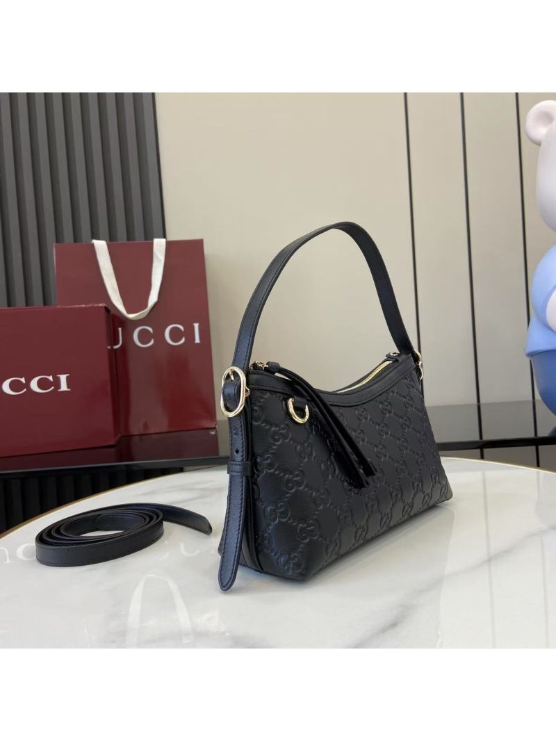 Gucci GG Emblem small shoulder bag GG Leather 847450 Black