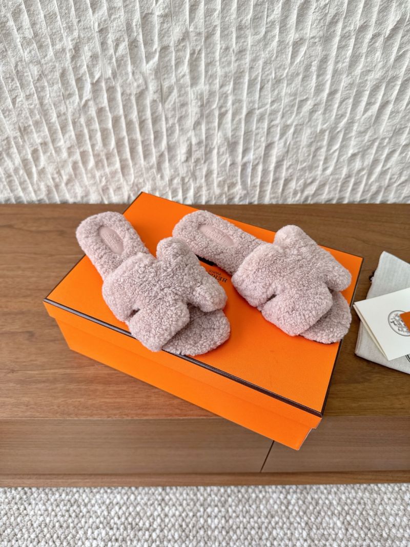 Hermes Oran Sandals in Shearling H212178Z Teddy Slides Lotus Pink