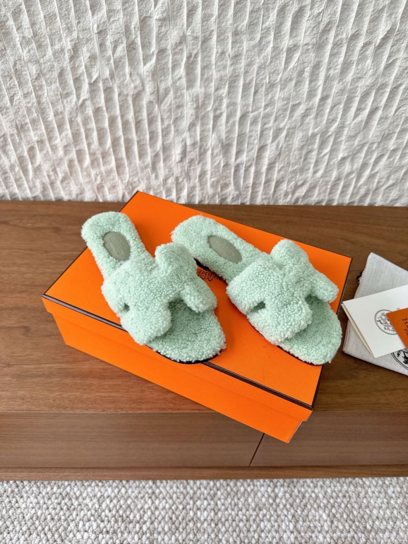 Hermes Oran Sandals in Shearling H212178Z Teddy Slides Mint
