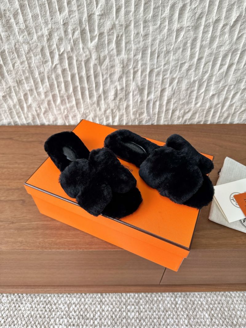 Hermes Oran Sandals in Woolskin H212178Z Teddy Slides Black