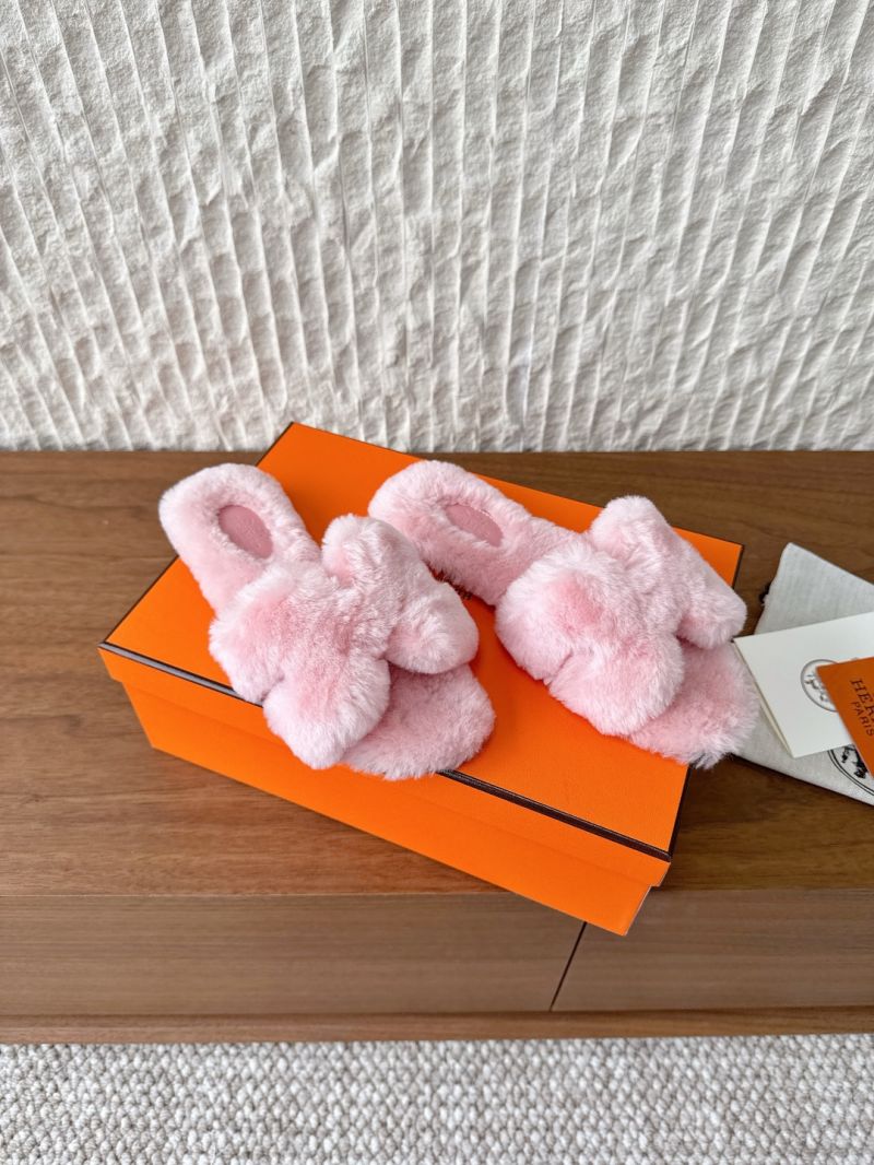 Hermes Oran Sandals in Woolskin H212178Z Teddy Slides Light Pink