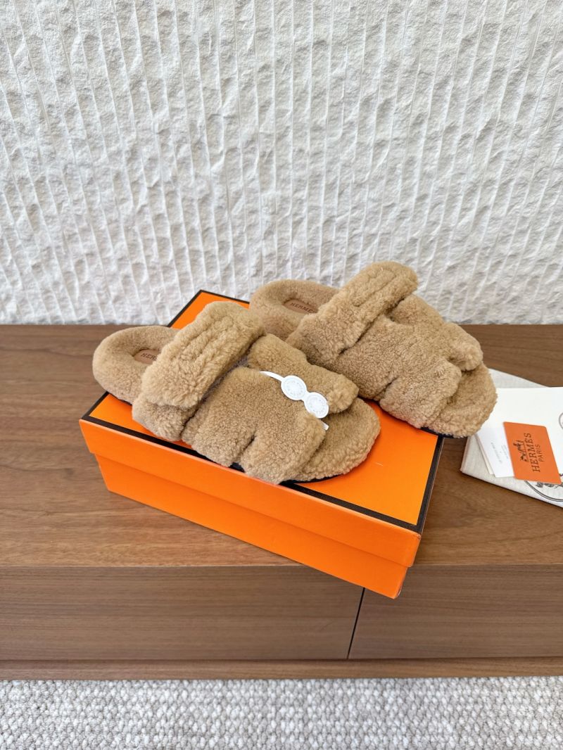 Hermes Men Female Chypre Sandal in Shearling H222931 Milk Tea