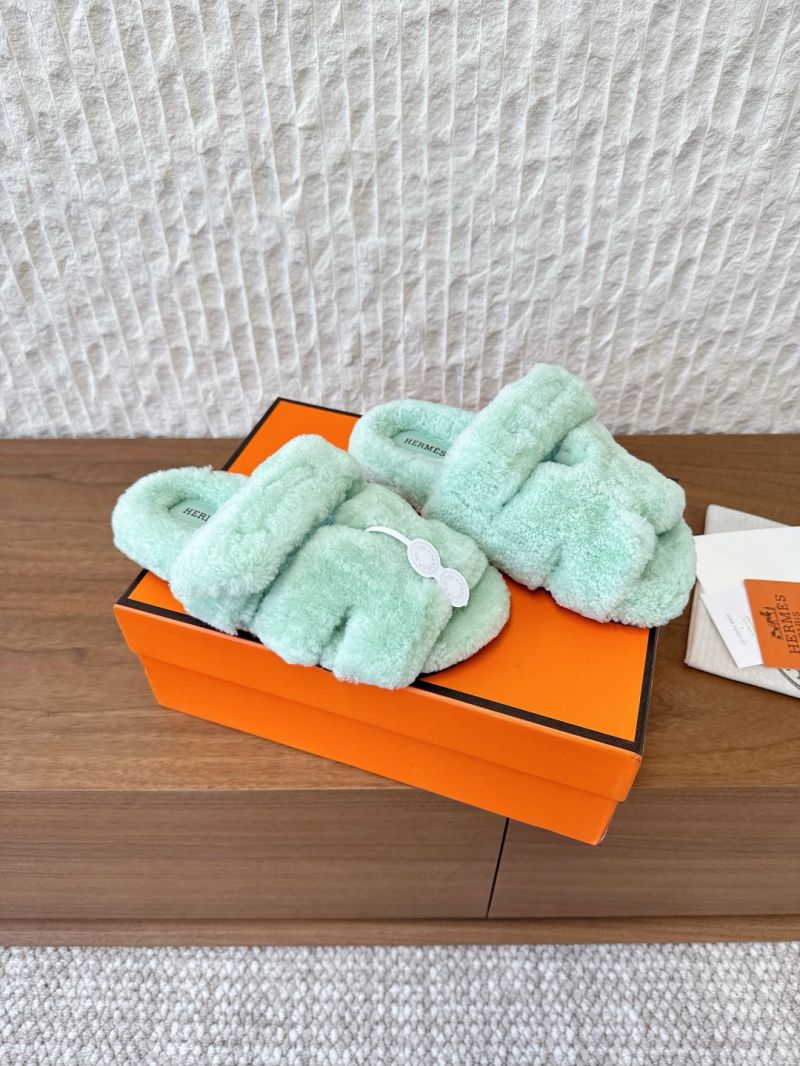 Hermes Men Female Chypre Sandal in Shearling H222931 Mint