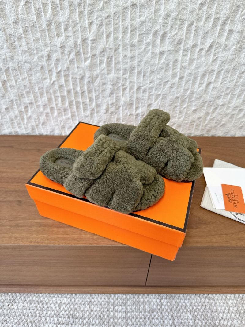 Hermes Men Female Chypre Sandal in Shearling H222931 Olive Green