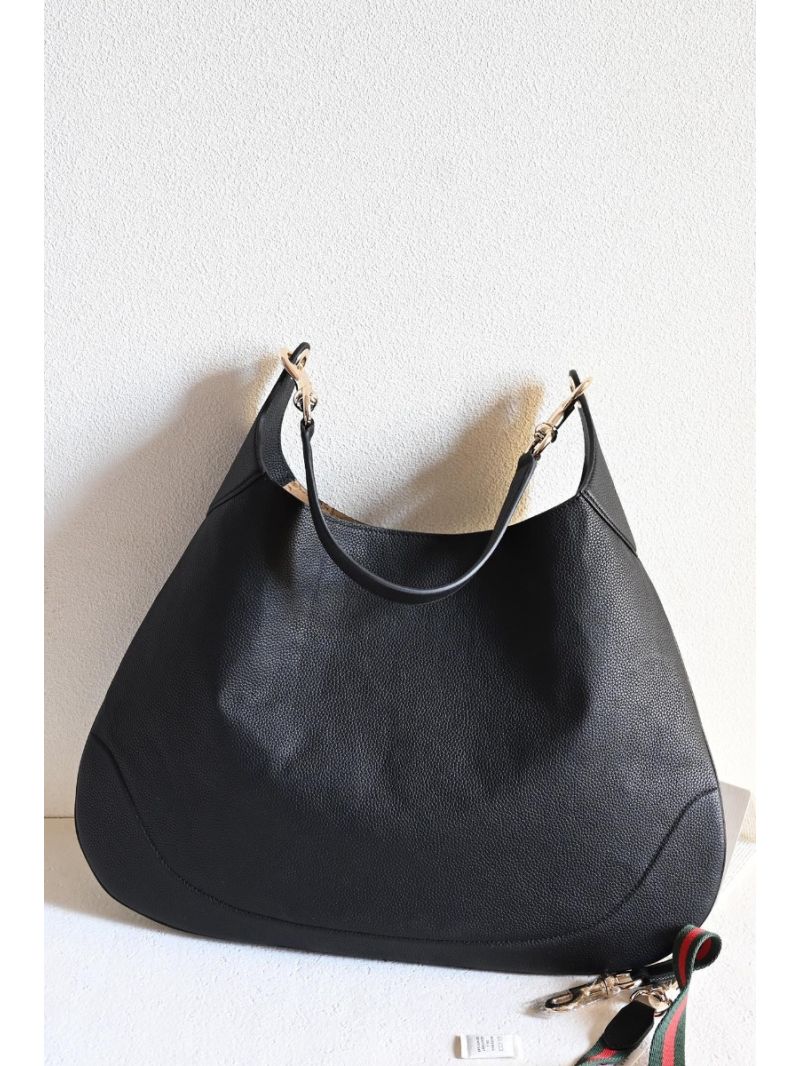 Gucci B Medium Shoulder Bag 820169 Calfskin black