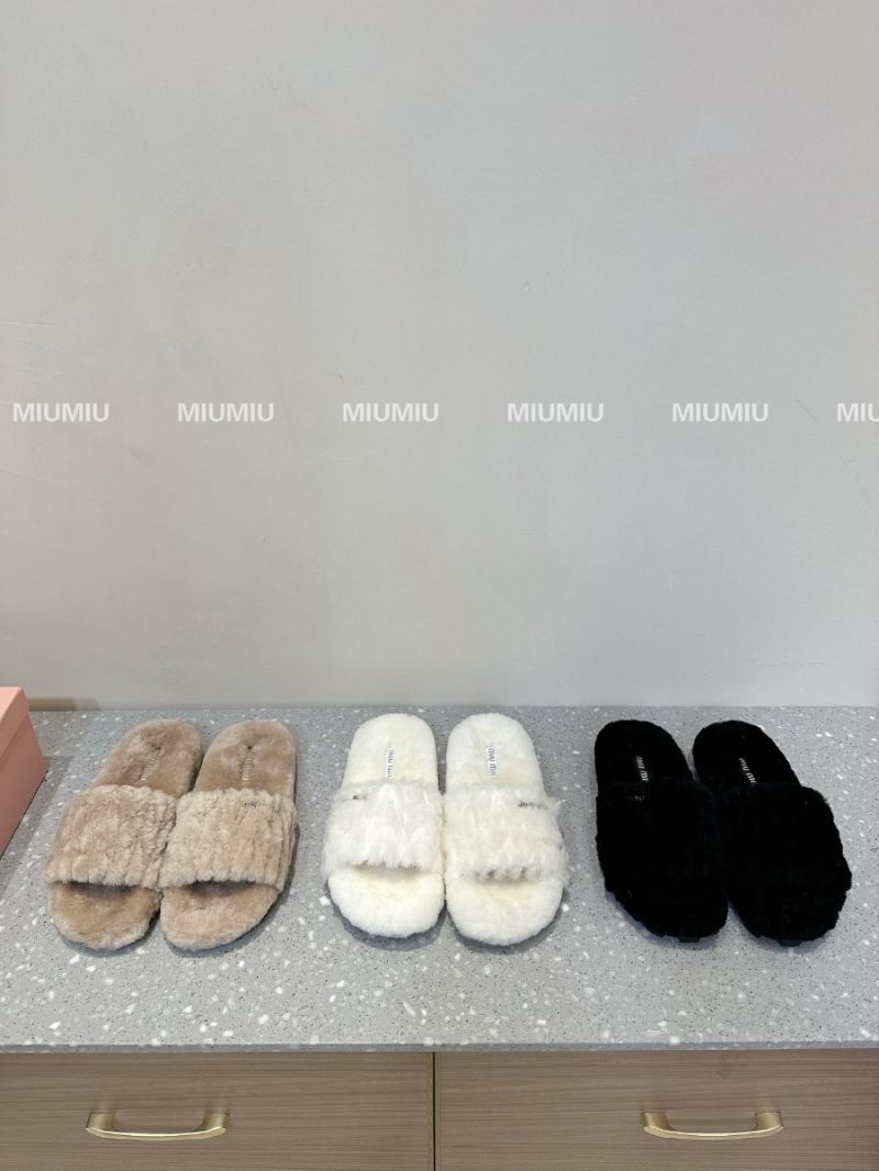 Miu Miu Matelasse Shearling Slide Sandals 5XX522