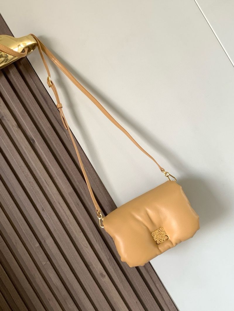 Loewe Mini Puffer Goya bag in Shiny Nappa Lambskin A896W9584 Camel