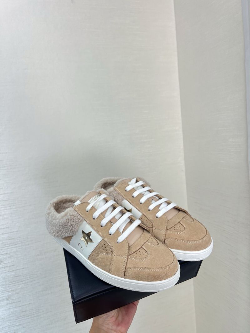 Dior Female Star Sneaker Calfskin and Shearling KCK369 Nude