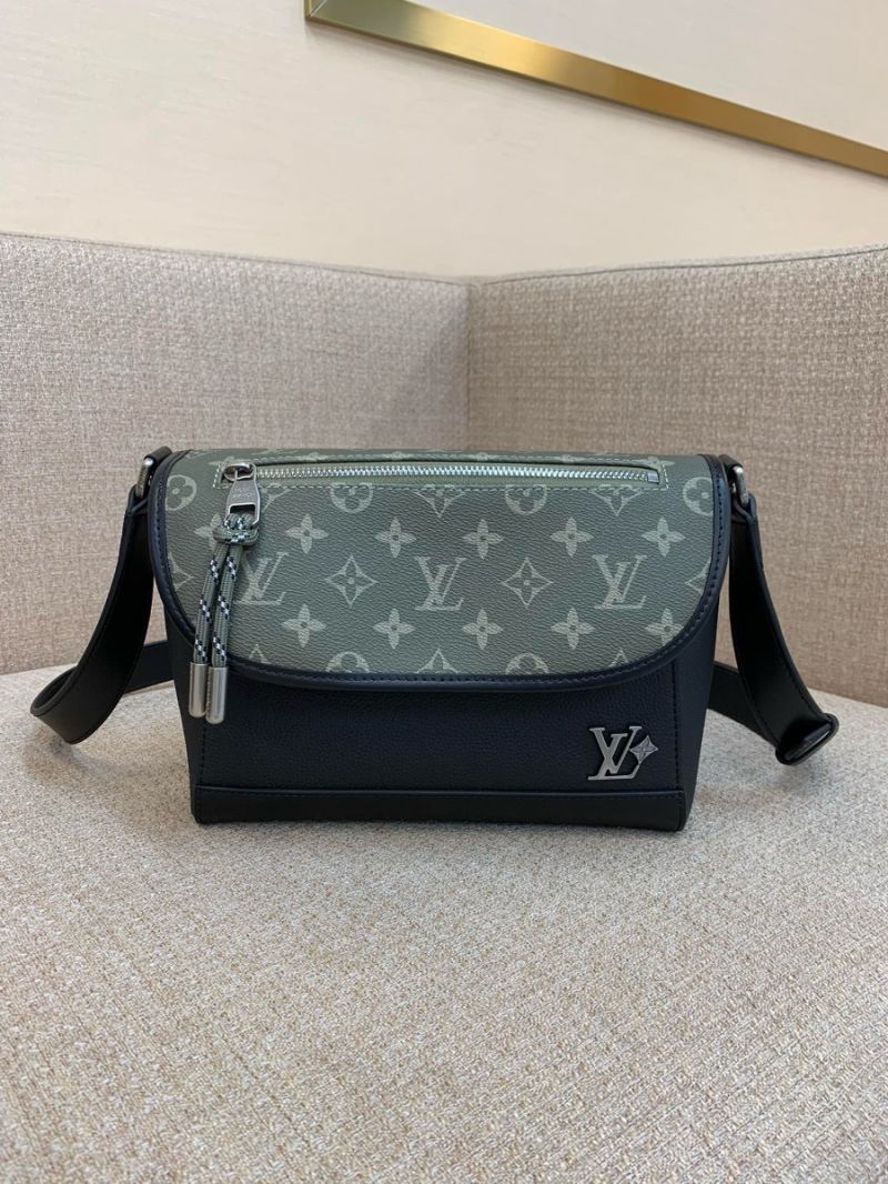 Louis Vuitton LV Pulse Messenger M12625 Khaki/Black