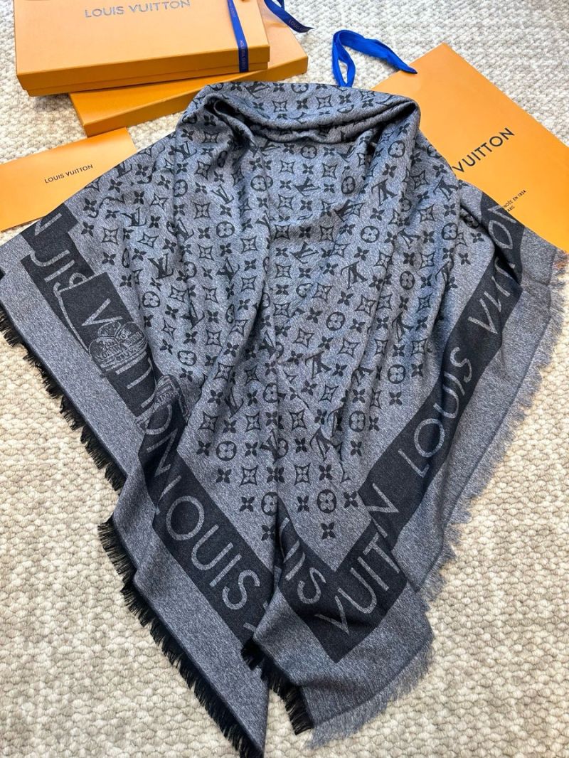 Louis Vuitton LV Lock And Go Denim Shawl M79878