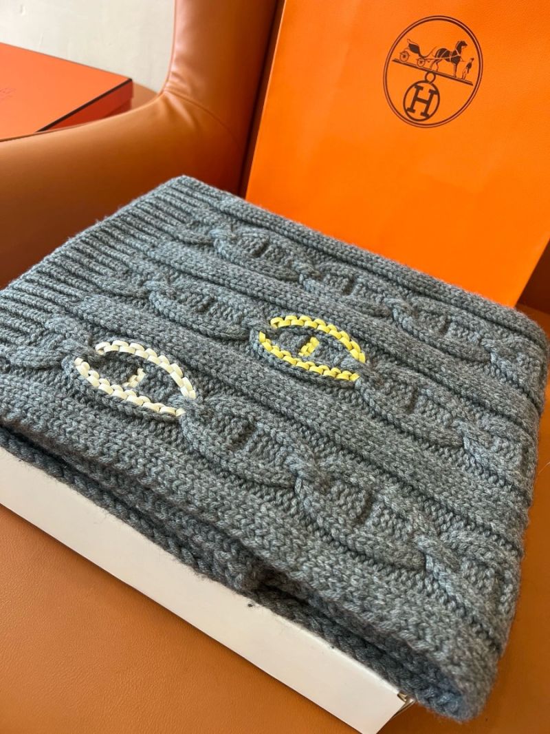 Hermes Tri-Link Cashmere Knit Scarf with Leather Details H394073T Grey