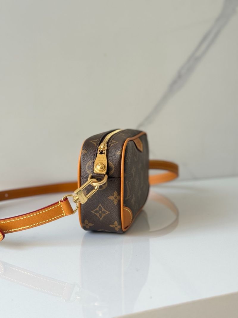 Louis Vuitton LV Trocadéro Wearable Wallet M14058 Monogram Canvas