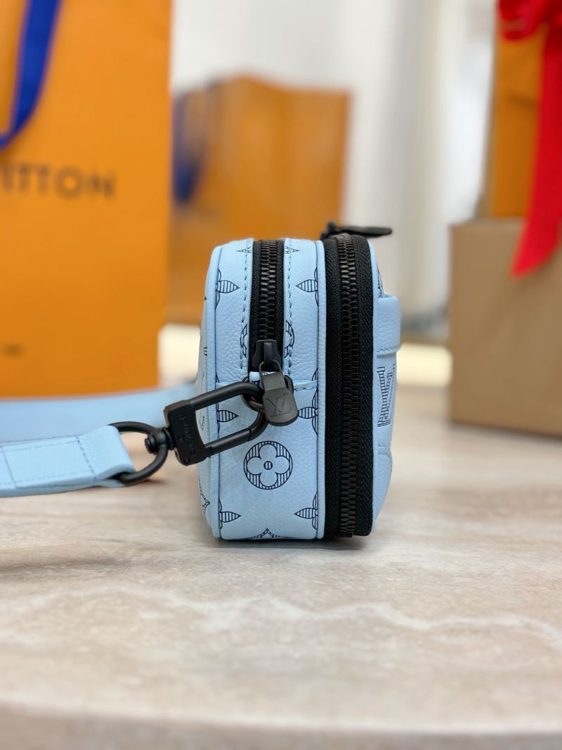 Louis Vuitton LV Alpha Wearable Wallet M14790