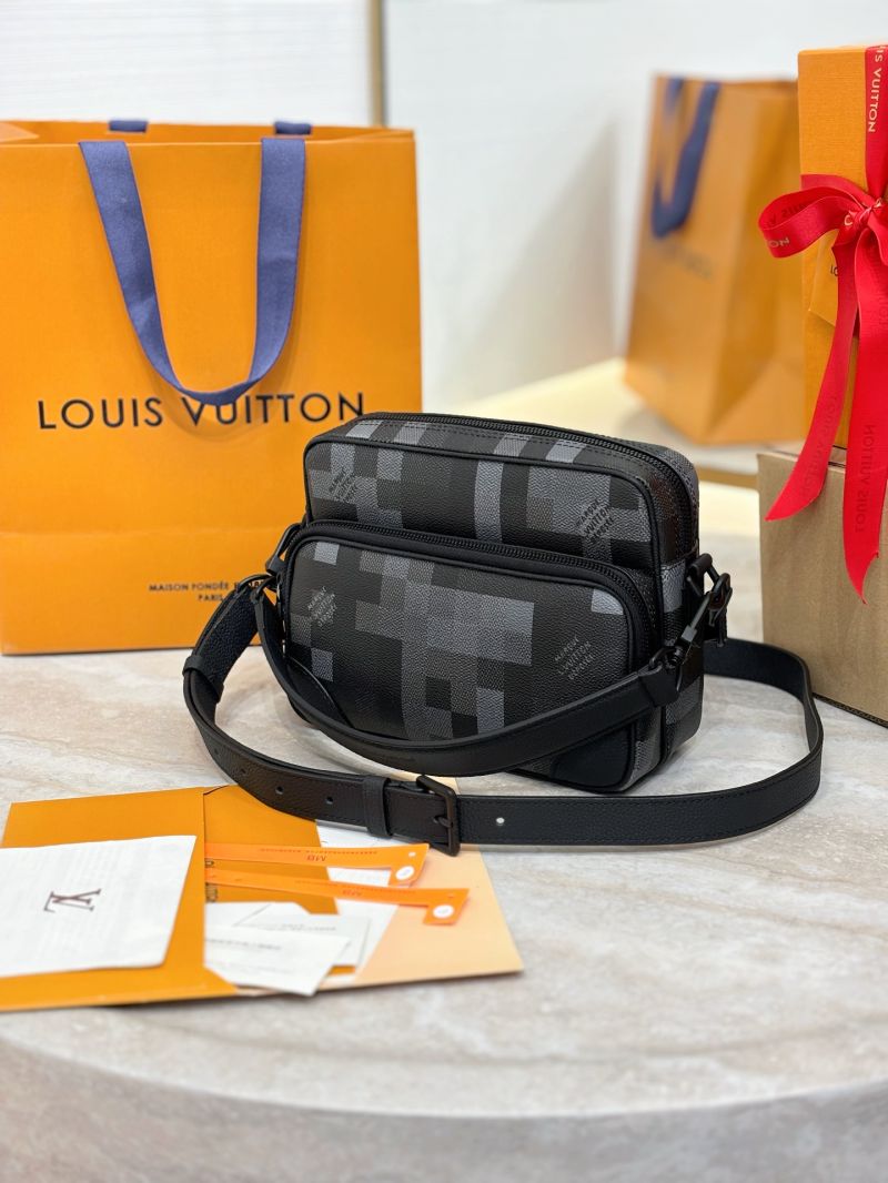 Louis  Vuitton LV Nil Messenger M14988 Damoflage Black canvas