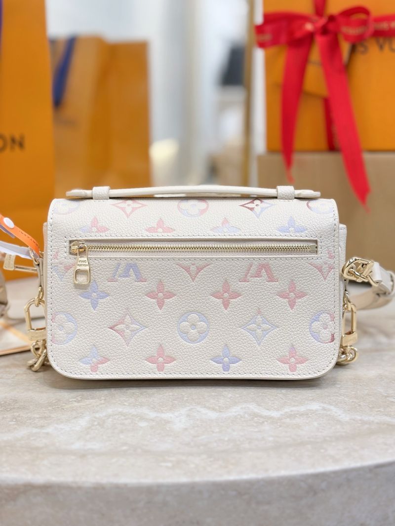 Louis Vuitton LV Pochette Metis East West watercolor gradient M25682 Dream Cream