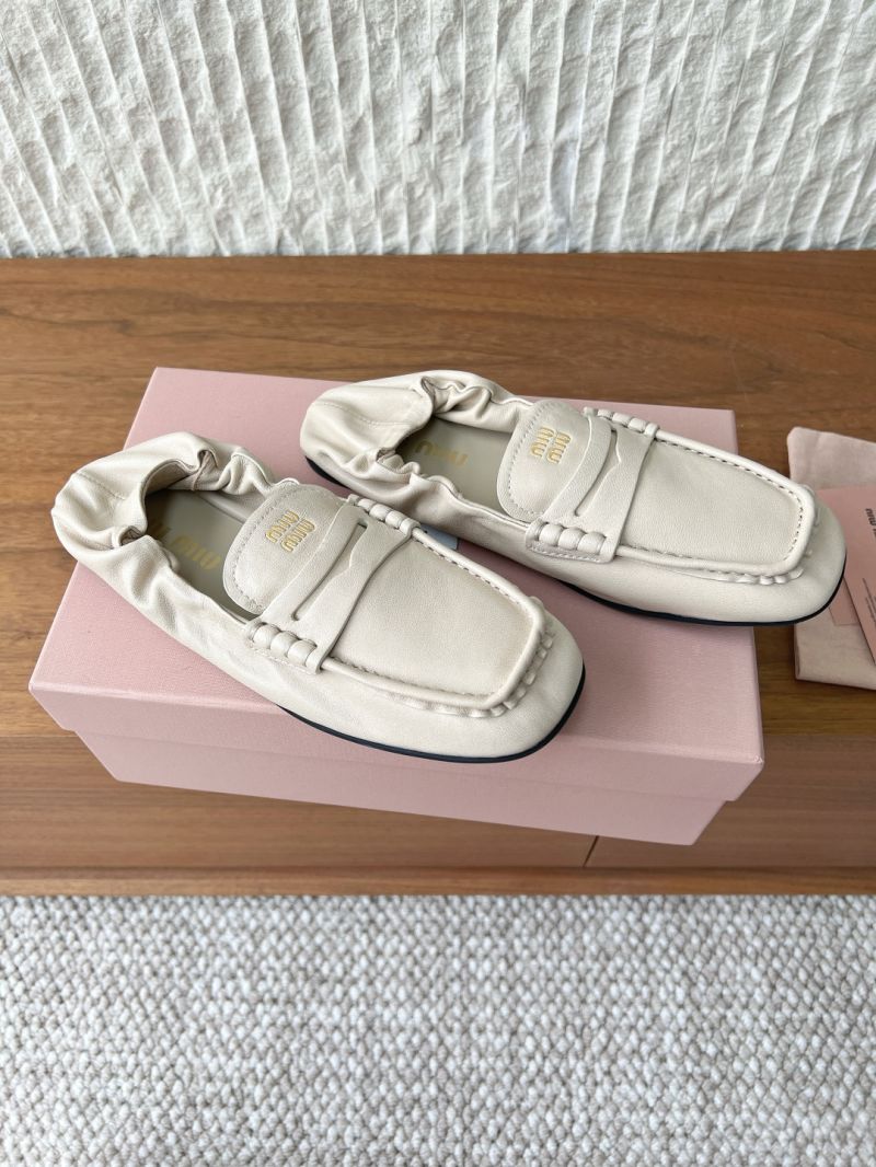 MIU MIU RUCHES NAPPA LEATHER LOAFERS 5D341E WHITE