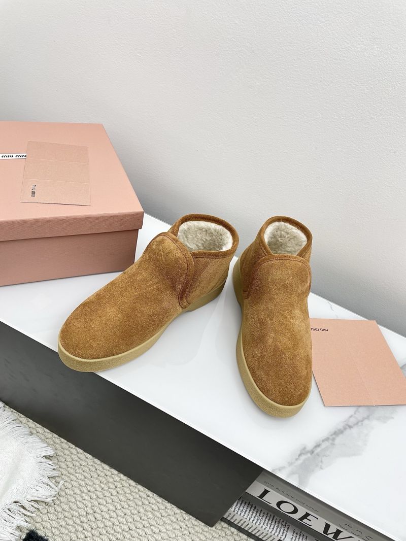 MIU MIU SUEDE AND SHEARLING SLIP-ON BOOTIES 5T558E CINNAMON