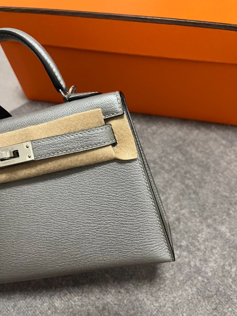 Hermès Chevre Mysore Leather Mini Kelly Sellier II 20 Bag Silver