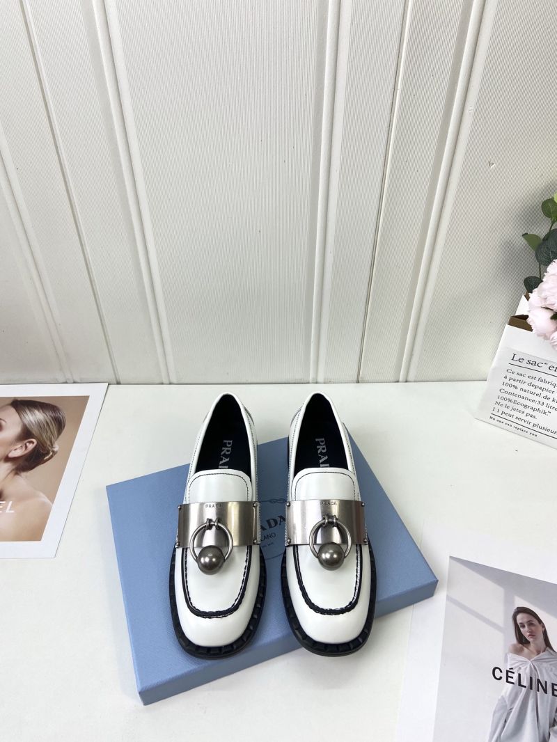 PRADA BRUSHED LEATHER LOAFERS WITH METAL DETAILS 1D981N WHITE