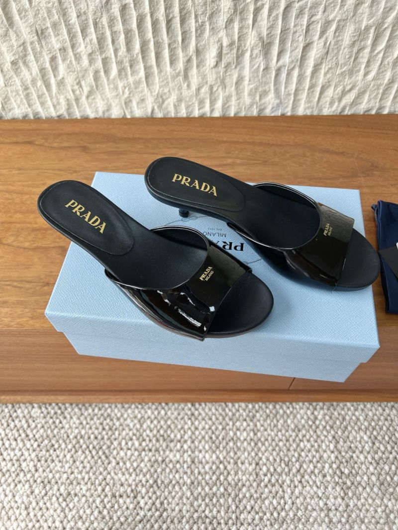 PRADA PATENT LEATHER KITTEN HEEL SANDALS 45MM 1XX799 BLACK
