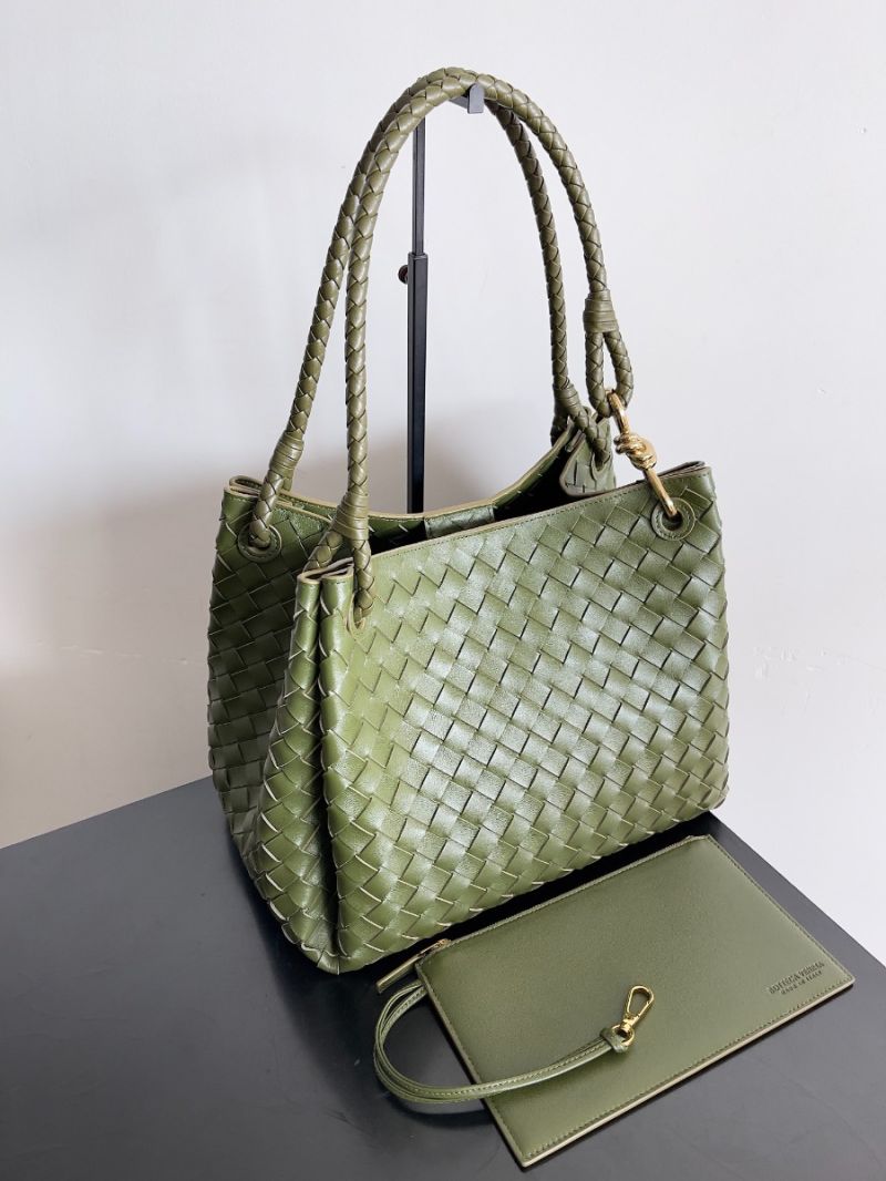 Bottega Veneta BV Large Parachute Intrecciato Lambskin 796571 olive green