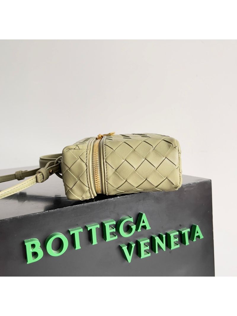 Bottega Veneta BV Bang Bang Intrecciato Leather Vanity Case 789109 travertine