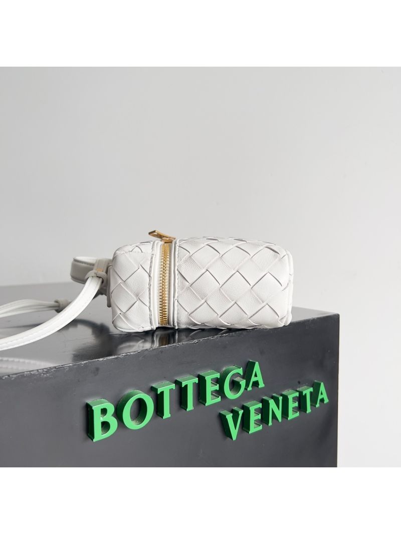 Bottega Veneta BV Bang Bang Intrecciato Leather Vanity Case 789109 pure white