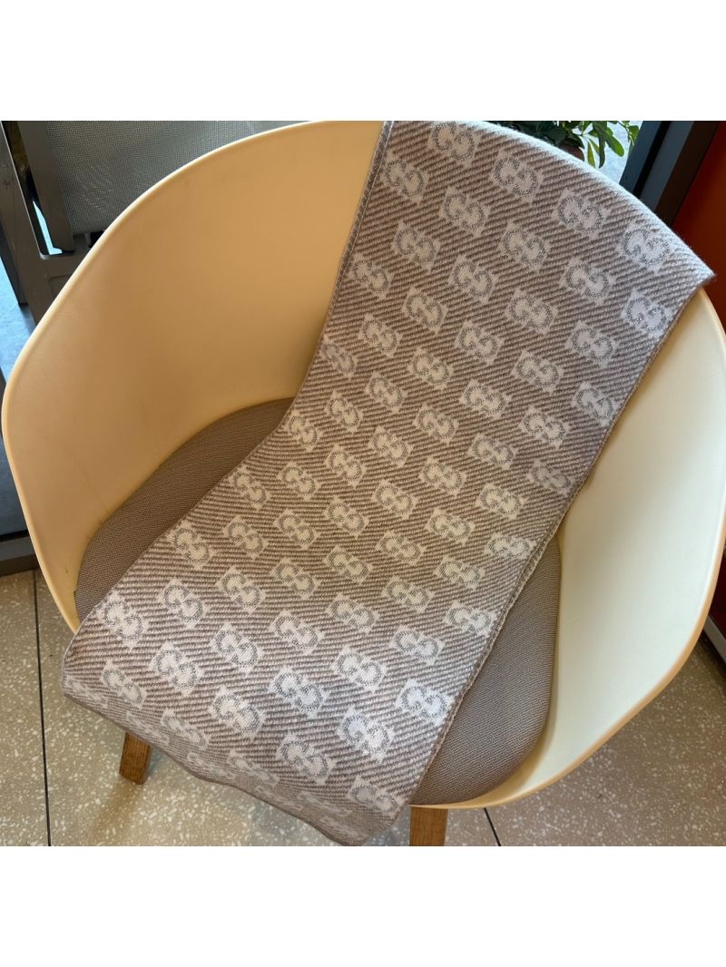 Gucci Classic Dual-Tone Wool Scarf