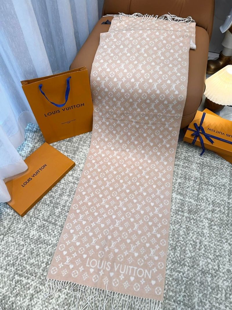 Louis Vuitton Game On Cashmere Scarf MP2907 beige rose 195 x 45cm