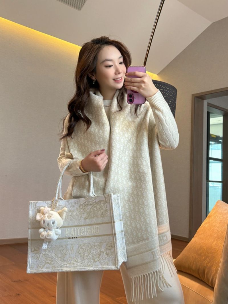 Dior 2025 gold Oblique Print Cashmere Blend Shawl 200 x 45 cm