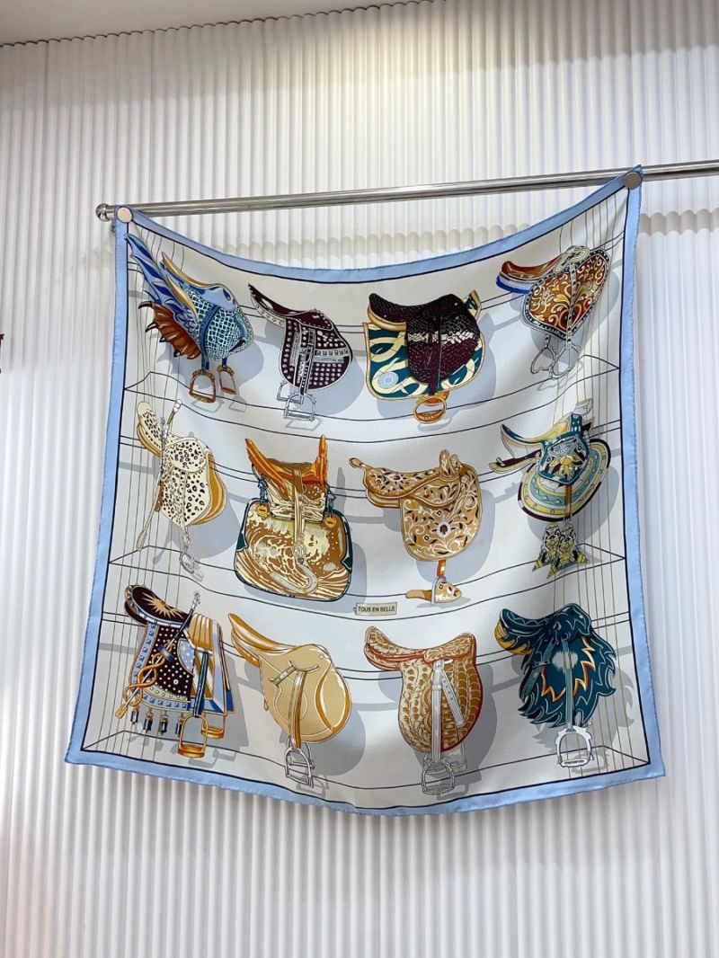 Hermes "World on the Saddle" Silk Scarf – Exquisite Craftsmanship 90 x 90 cm 4