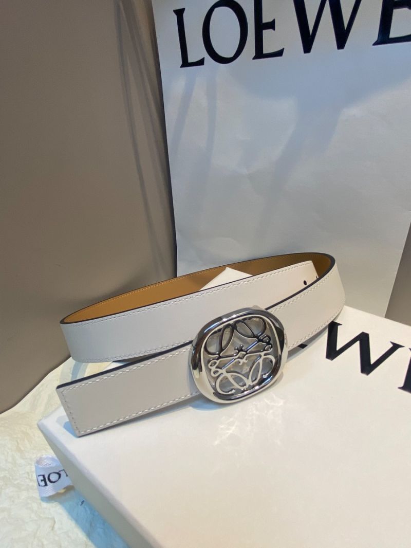 Loewe Reversible Anagram Ellipse Belt in Smooth Calfskin 2.8cm light brown/white