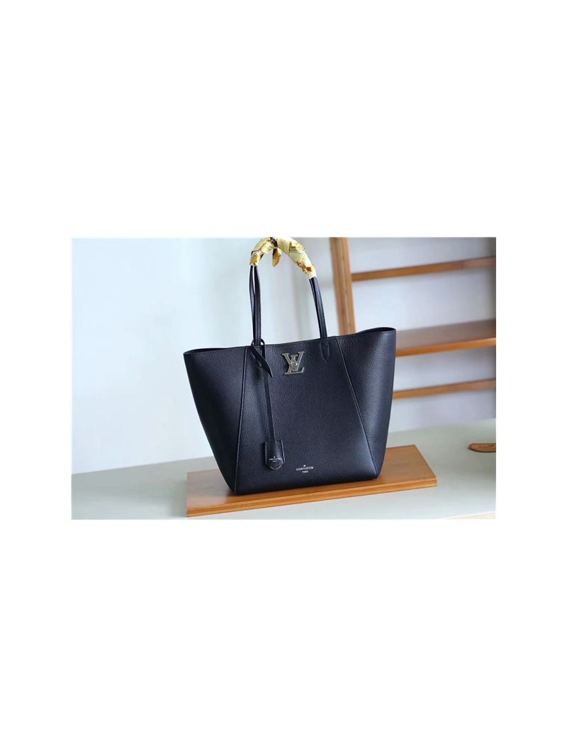 Louis Vuitton LV LockMe Cabas M42291 in black soft calfskin
