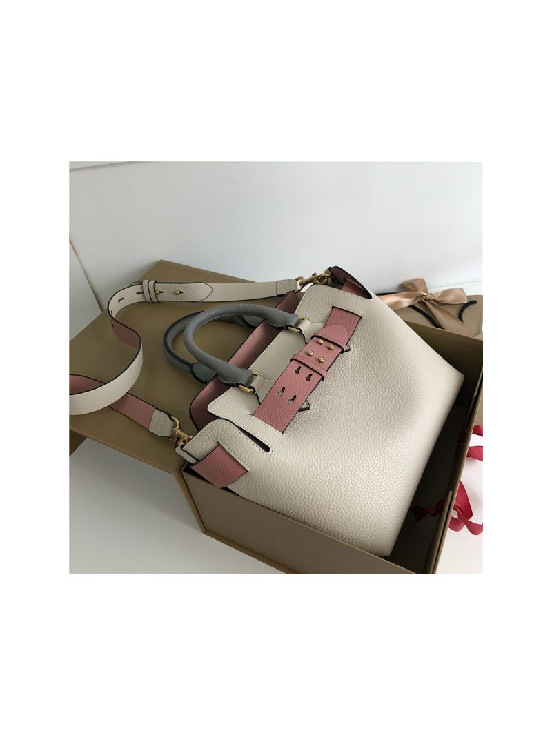 Burberry The Small Leather Belt Bag 40767311 limestone